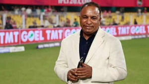 Online Gaming Bill Prompts BCCI to End Dream11 Partnership, Pledges No Future Deals with Similar Firms
OR
BCCI Cuts Ties with Dream11 After Online Gaming Bill Passage; Vows to Avoid Partnerships with Online Gaming Platforms