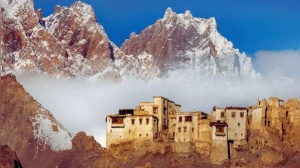 Explore India's 8 Union Territories: From Delhi's History to Ladakh's Peaks