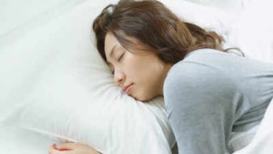 Pillow Prints: Early Warning Signs of Skin Aging and How to Fight Them