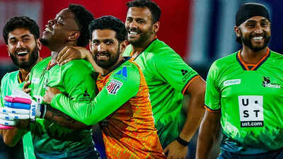 Shimron Hetmyer celebrates the winning six for Seattle Orcas.