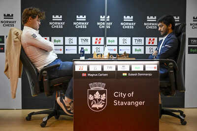 Magnus Carlsen and D. Gukesh face off at Norway Chess 2025